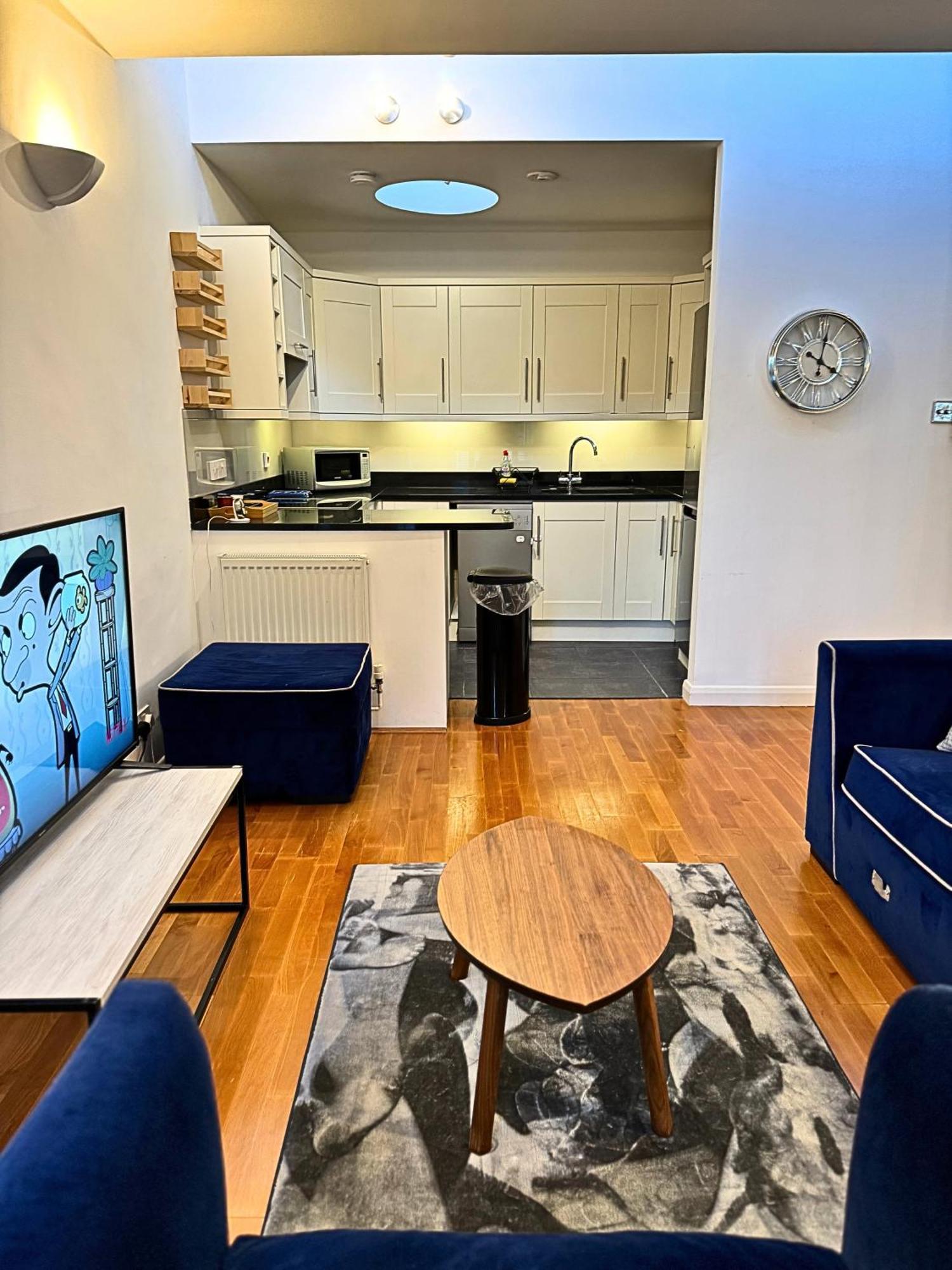 The Heart Of Kensington Mews - 3 Bedrooms House-Private Entrance-Hyde Park Walk Away-Green Park 9 Minutes Underground- The Best Of London With Glamour Of Kensington Exterior foto